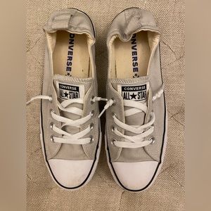 Converse Sneakers Slip On’s.